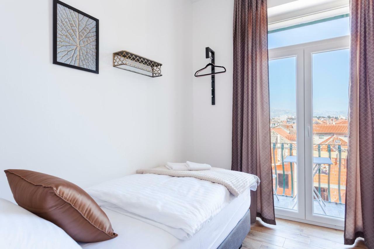 Cozy Apartment Lile In The Heart Of Old Town Сплит Екстериор снимка