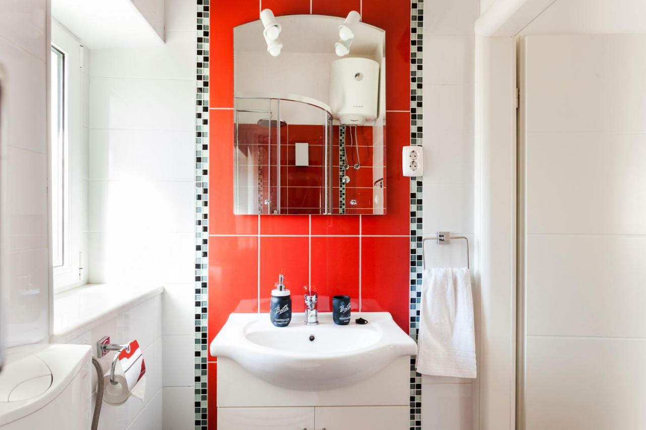 Cozy Apartment Lile In The Heart Of Old Town Сплит Екстериор снимка