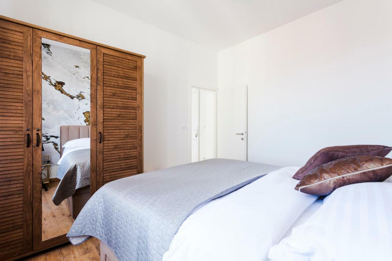 Cozy Apartment Lile In The Heart Of Old Town Сплит Екстериор снимка