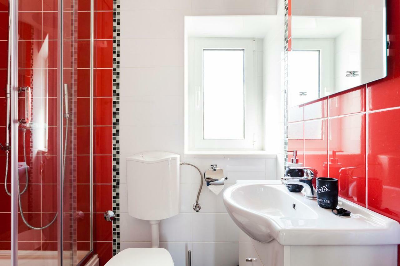 Cozy Apartment Lile In The Heart Of Old Town Сплит Екстериор снимка