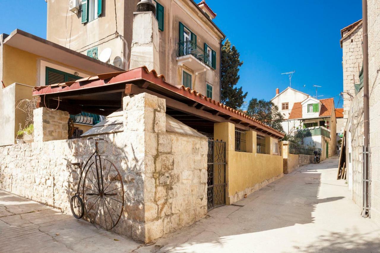 Cozy Apartment Lile In The Heart Of Old Town Сплит Екстериор снимка