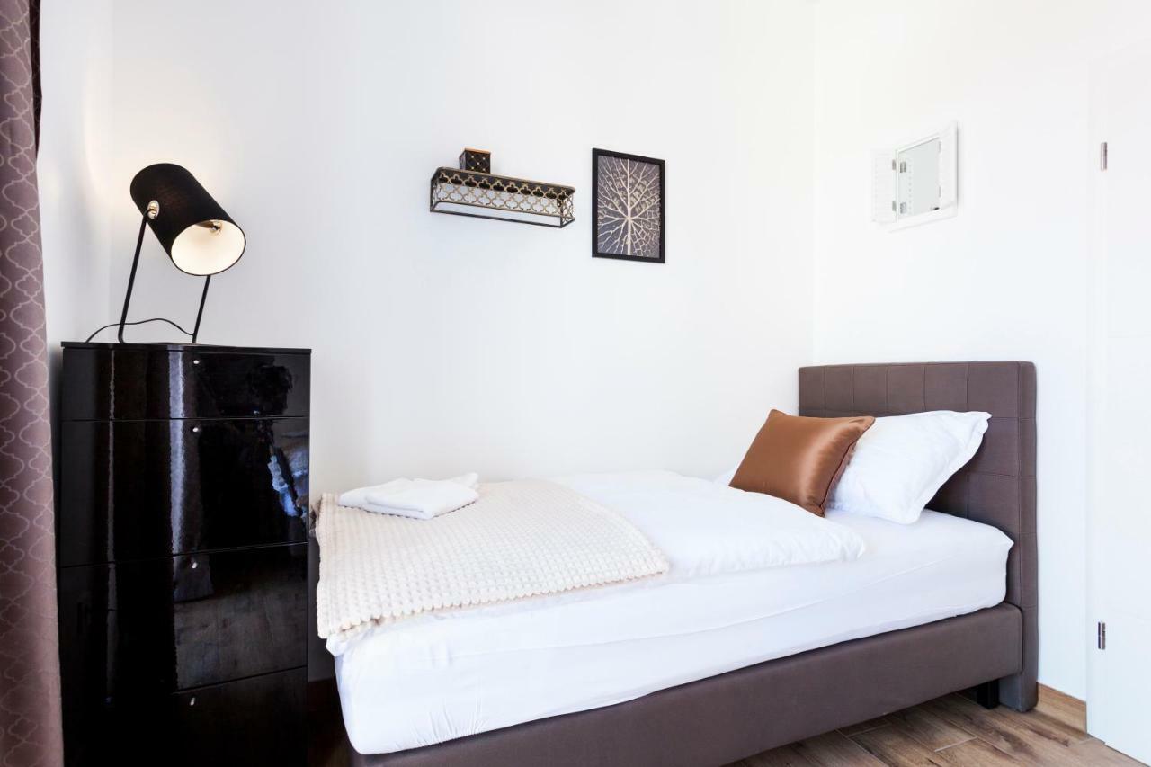 Cozy Apartment Lile In The Heart Of Old Town Сплит Екстериор снимка